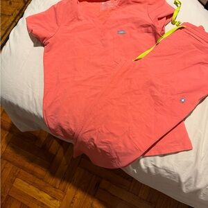 Figs Coral Scrub Set with Neon Lime Drawstring